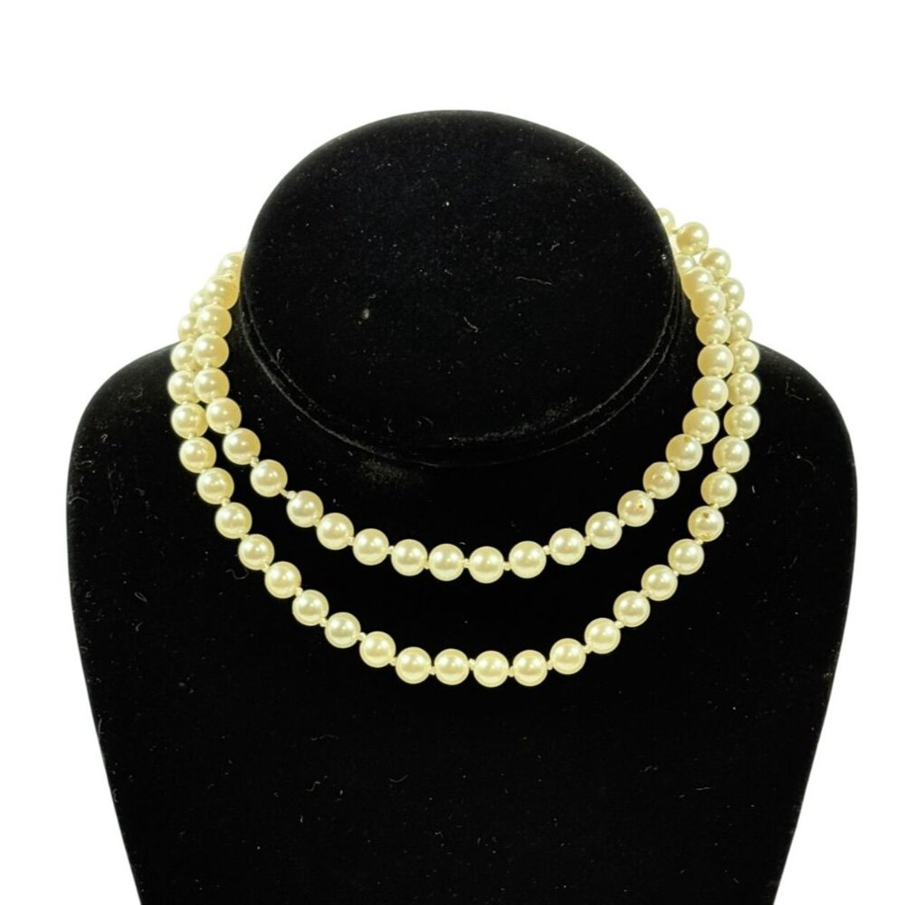Vintage Faux Pearl Necklace with Ornate Clasp · Timeless Classic Elegance · 30” - Picture 4 of 8